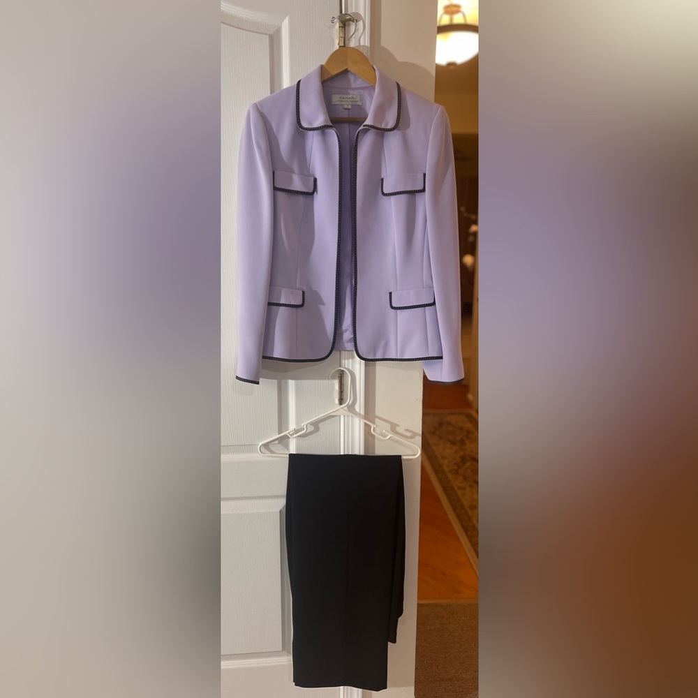TAHARI Arthur S. Levine Women’s Lavender FringeSuit Size 10